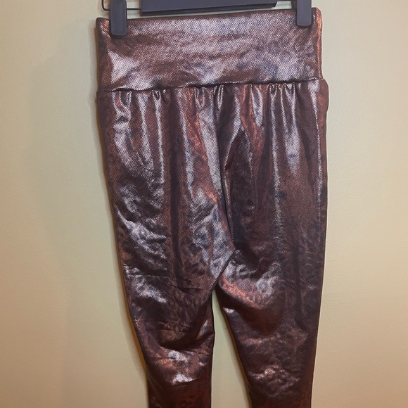 Wild Fable Metallic Animal Print High Rise Leggings- S - Picture 5 of 8